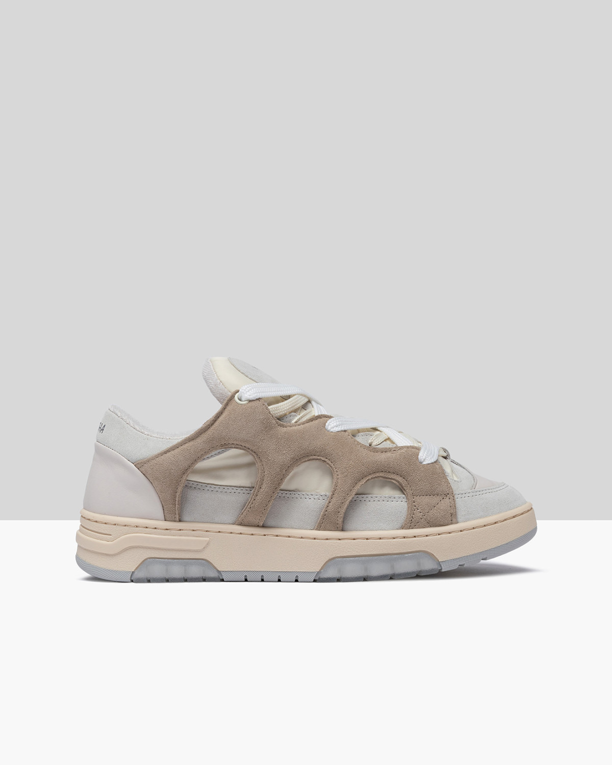 SANTHA: SANTHA MODEL 1 ORIGINAL CREAM-OFF WHITE