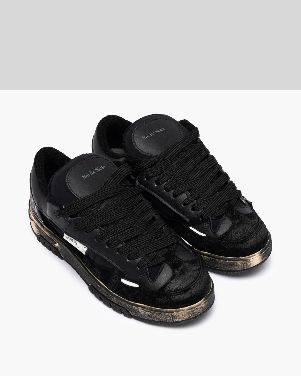 SANTHA: SANTHA 1 CUT DESTROYED BLACK                                                                        