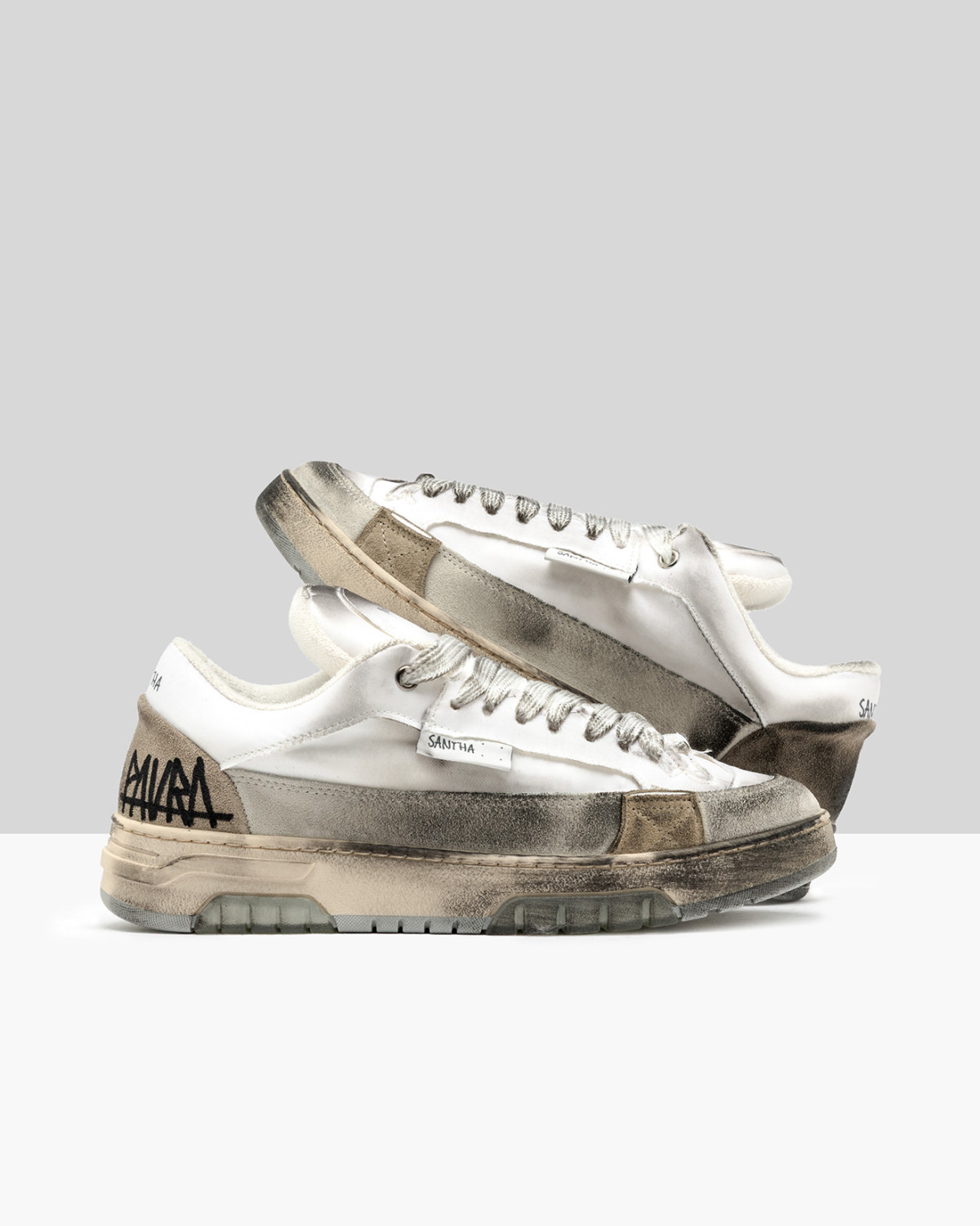 SANTHA: SANTHA 1 CUT DESTROYED WHITE                                                                        