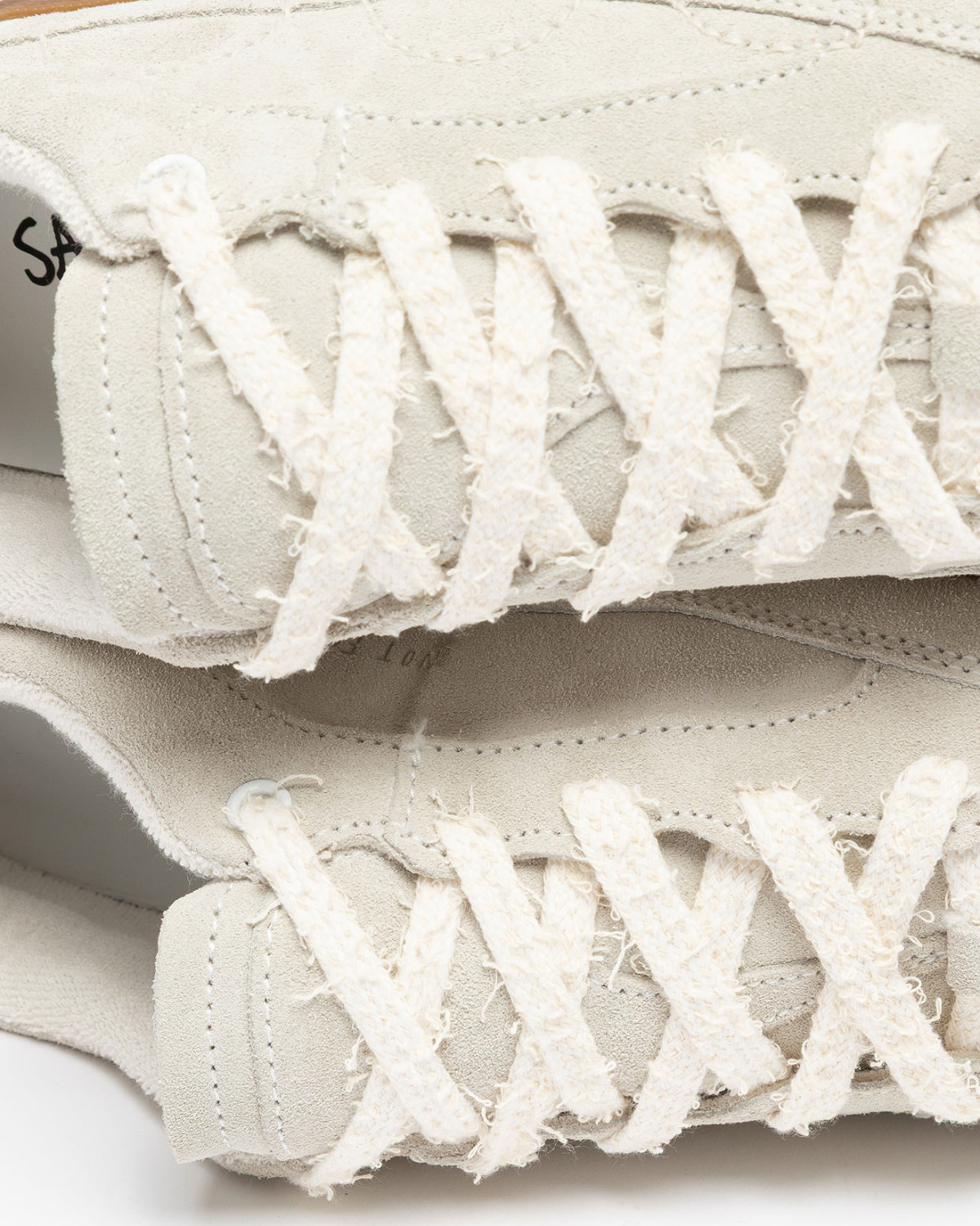 SANTHA: SANTHA LOVE CUT SUEDE CREAM