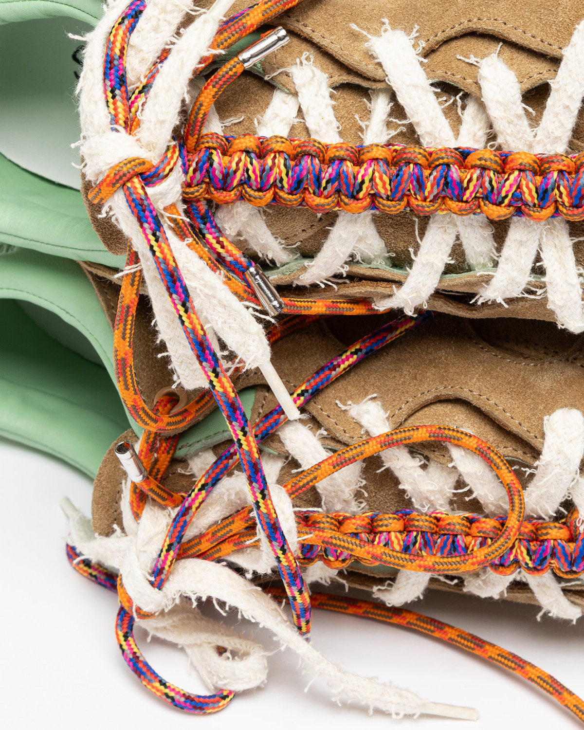 SANTHA: SANTHA LOVE PARK SUEDE CASTAGNA