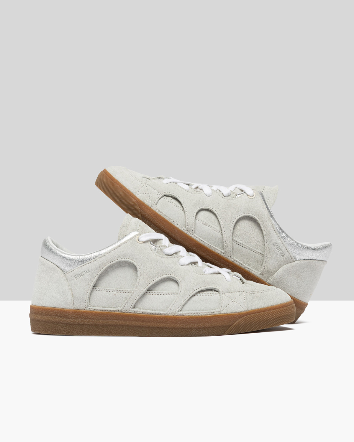 SANTHA: SANTHA LOVE PARK SUEDE WHITE-SILVER