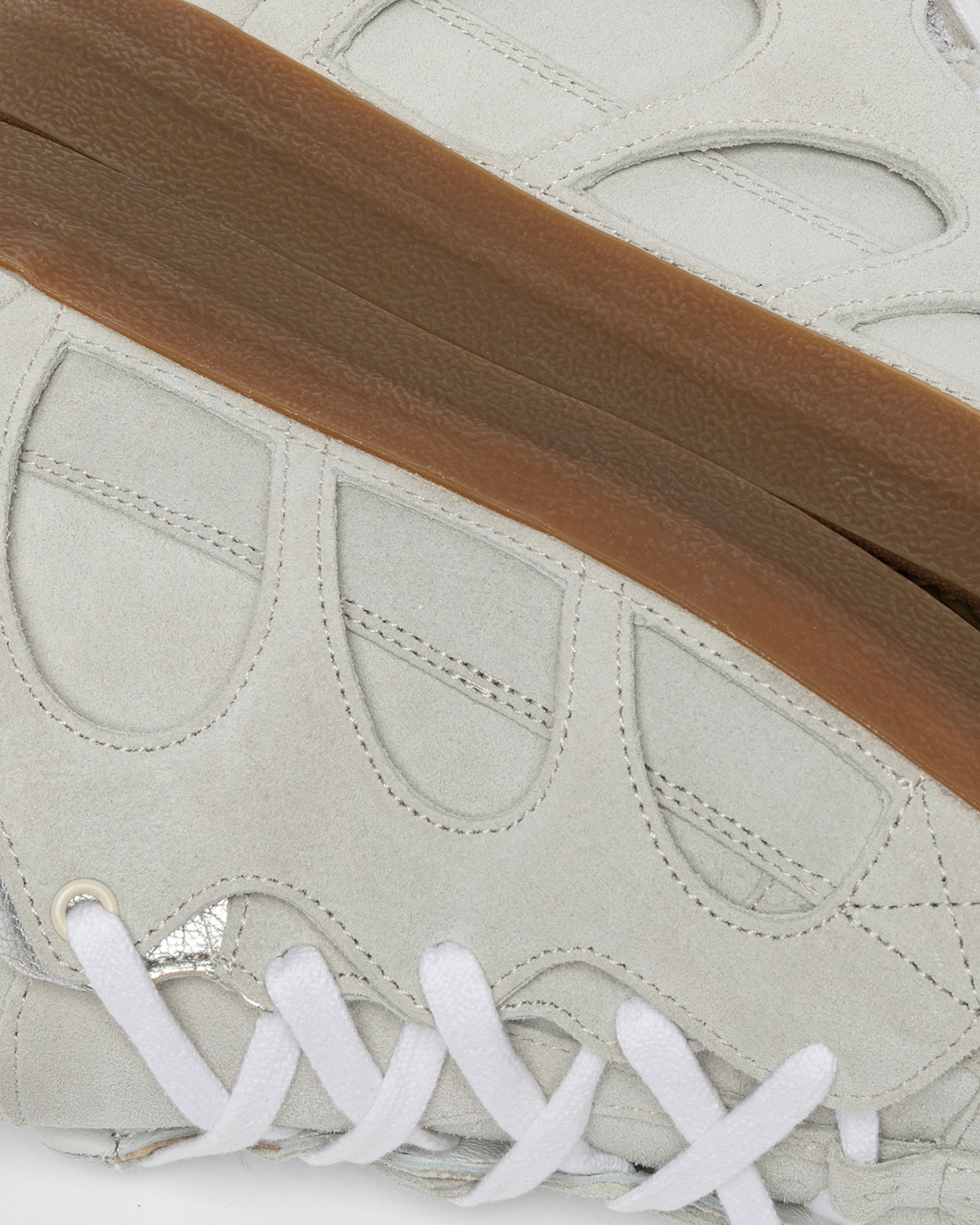 SANTHA: SANTHA LOVE PARK SUEDE WHITE-SILVER