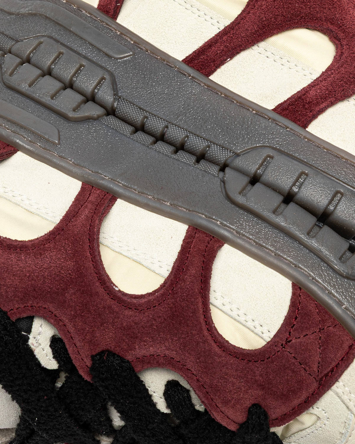 SANTHA: SANTHA MODEL 1 CONTRAST BURGUNDY 