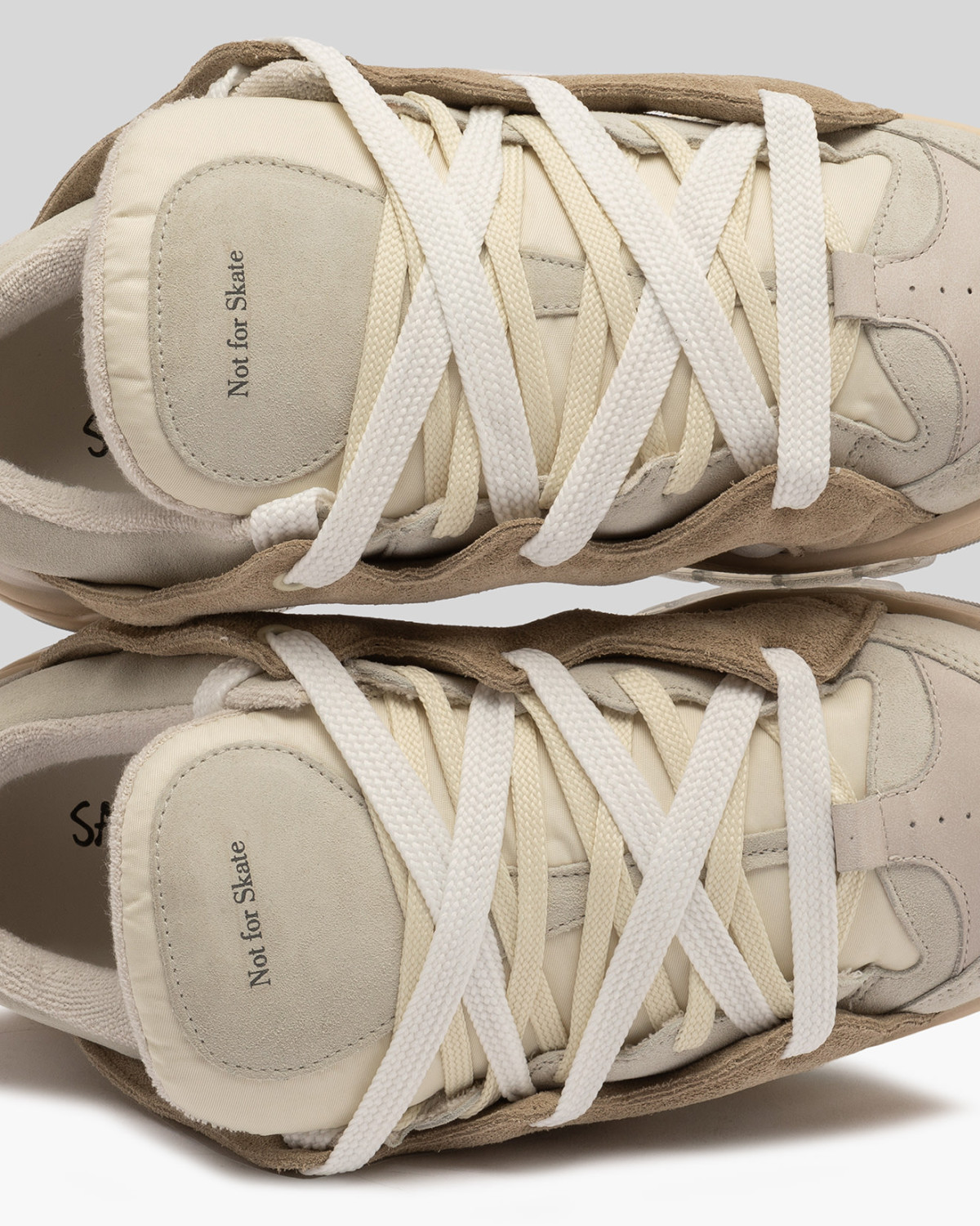 SANTHA: SANTHA MODEL 1 ORIGINAL CREAM-OFF WHITE