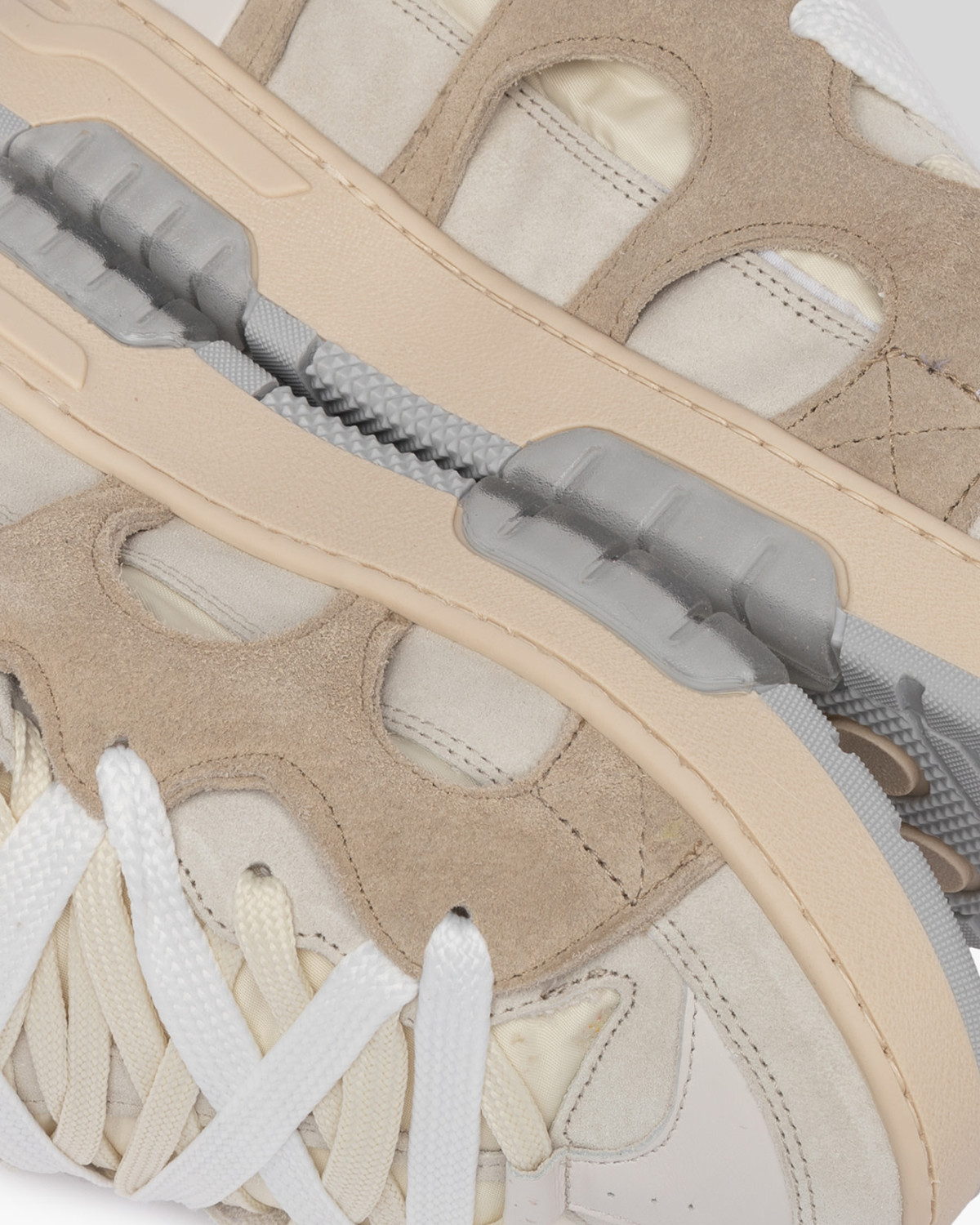 SANTHA: SANTHA MODEL 1 ORIGINAL CREAM-OFF WHITE