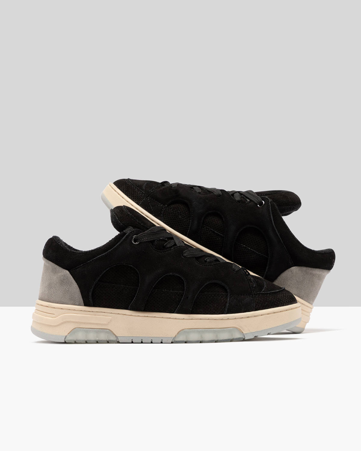 SANTHA: SANTHA MODEL 1 PERFORATED BLACK