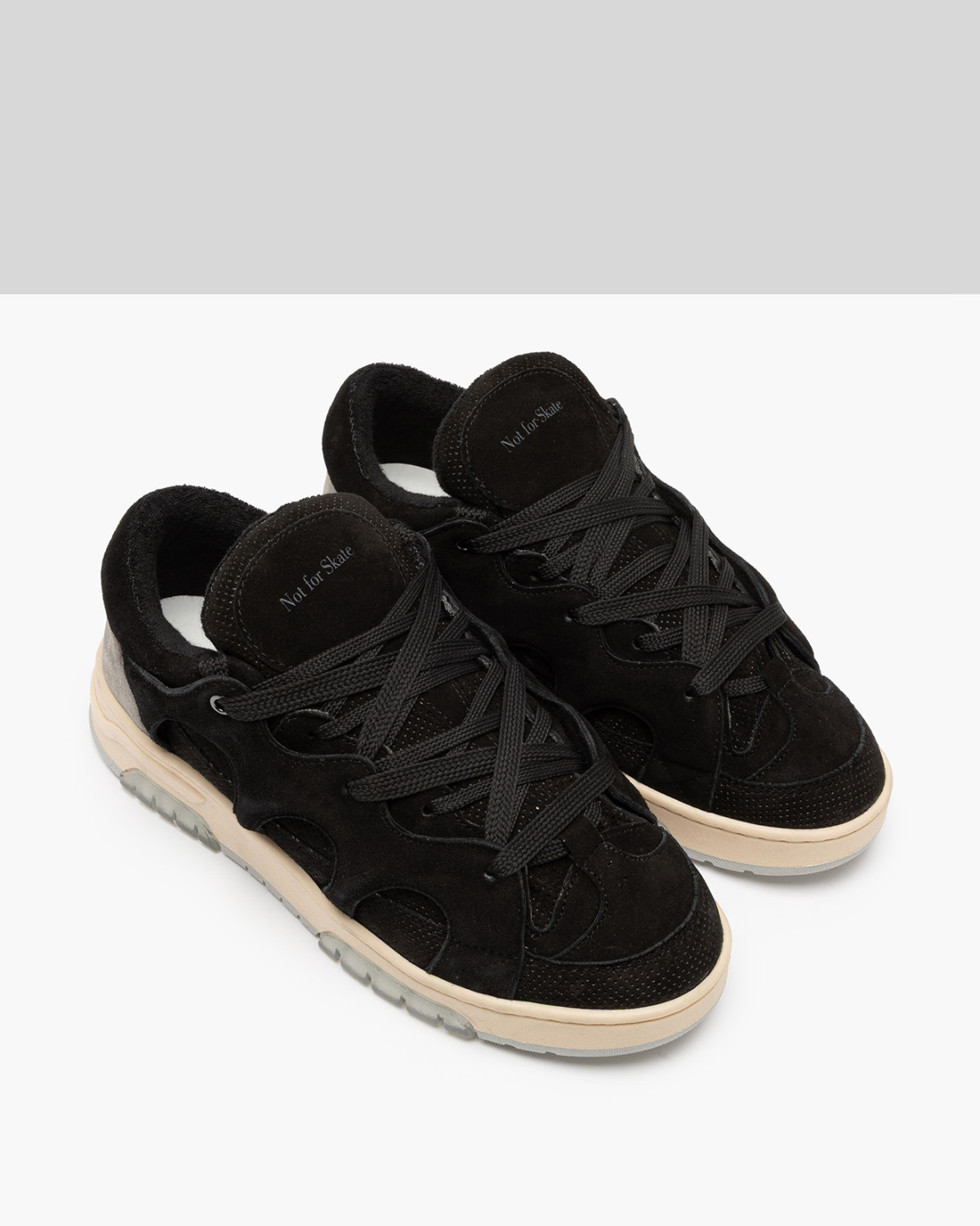 SANTHA: SANTHA MODEL 1 PERFORATED BLACK