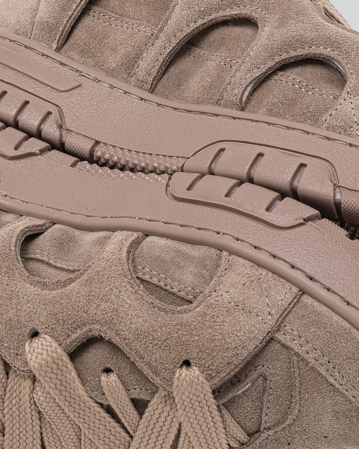 SANTHA: SANTHA MODEL 1 TOTAL SUEDE NUDE 