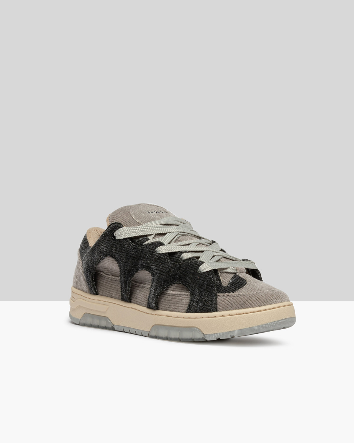 SANTHA: SANTHA MODEL 1 VELVET GRAY