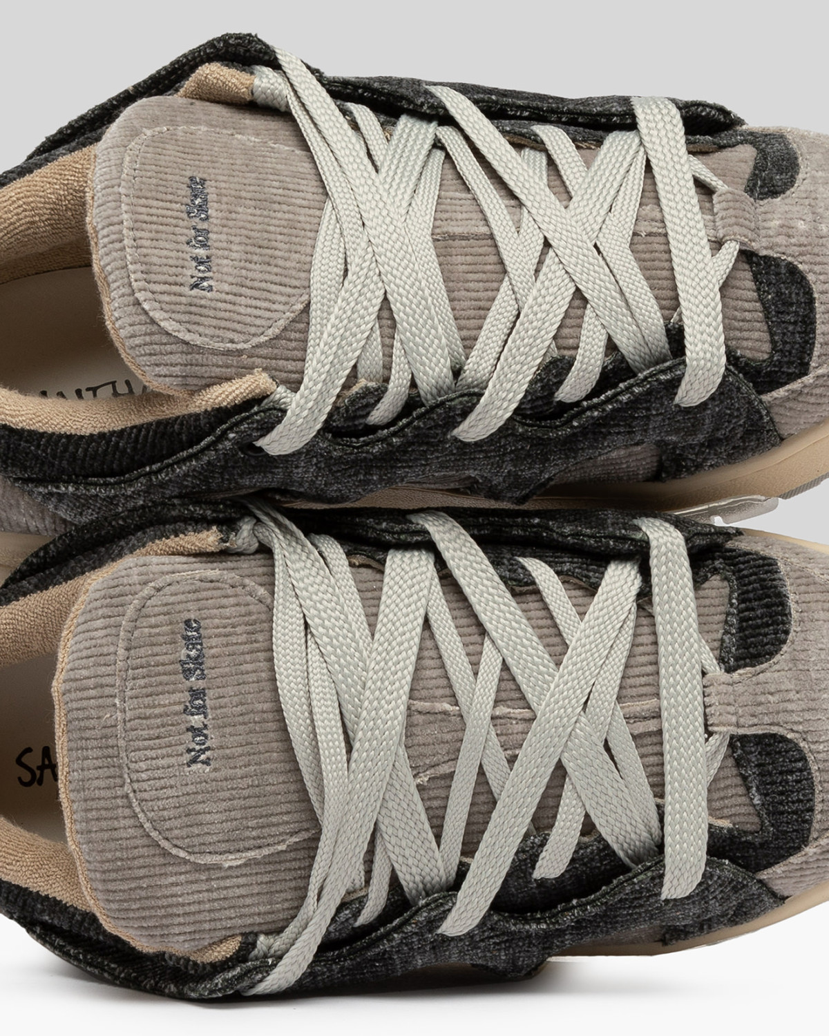 SANTHA: SANTHA MODEL 1 VELVET GRAY