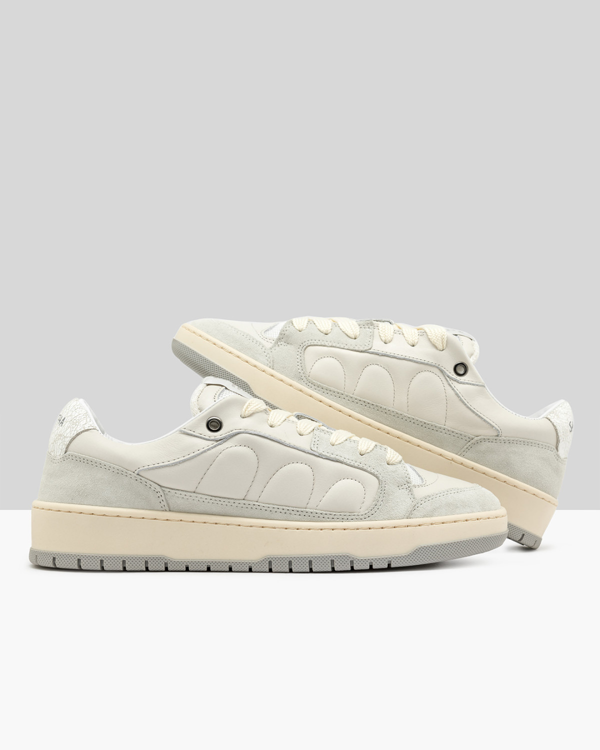 SANTHA: SANTHA MODEL 2 LEATHER WHITE