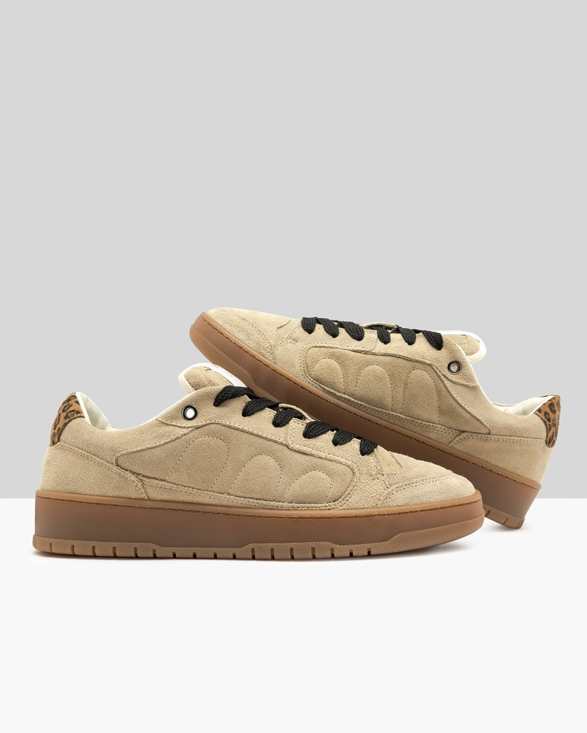 SANTHA: SANTHA MODEL 2 SUEDE BEIGE