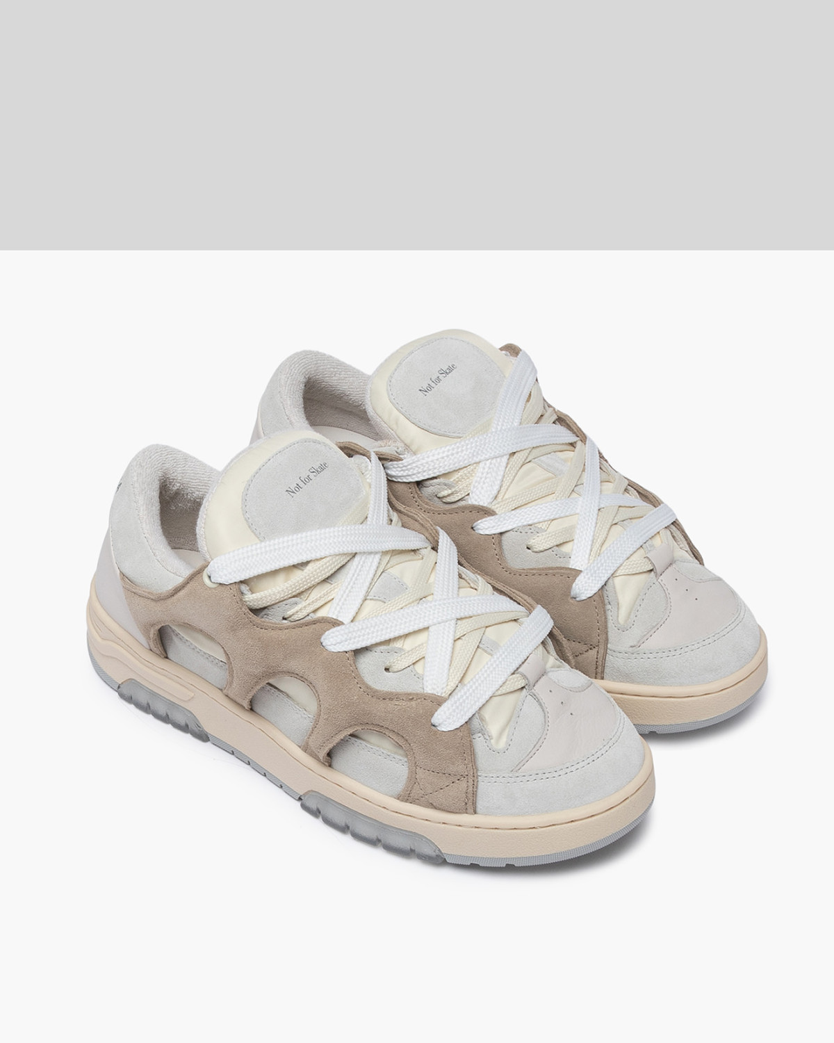 SANTHA: SANTHA MODEL 1 ORIGINAL CREAM-OFF WHITE